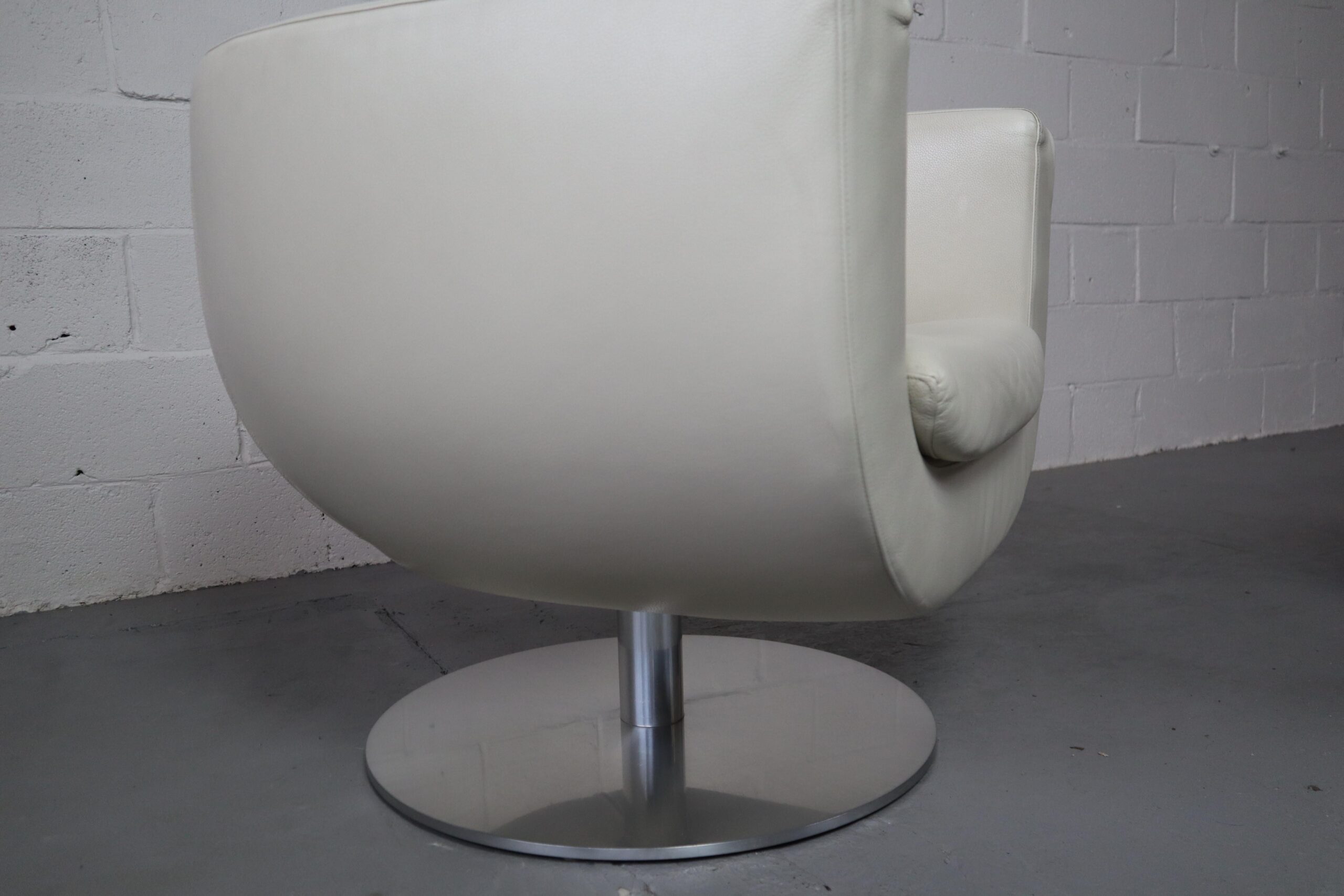 B&B Italia "Tulip" leather armchairs designed by Jeffrey Bernett in 2000