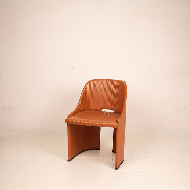 "Artona 8551" armchair by Afra and Tobia Scarpa for Maxalto