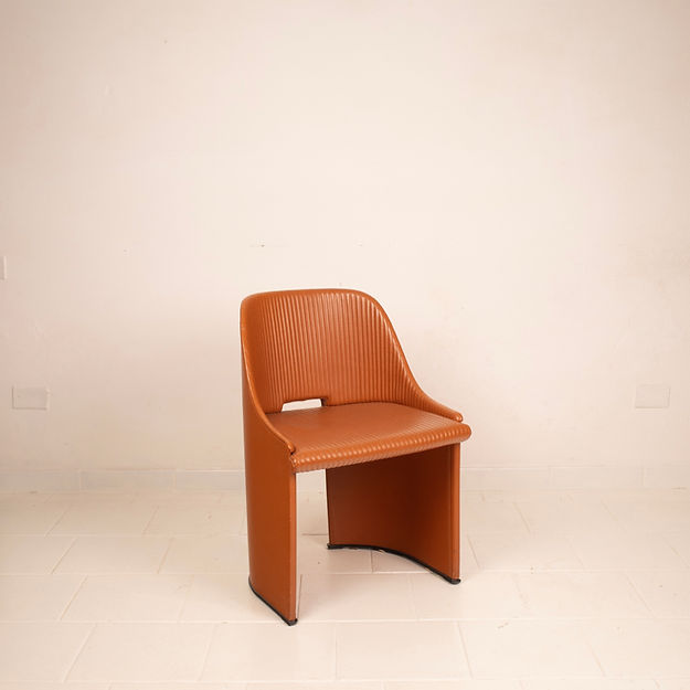 "Artona 8551" armchair by Afra and Tobia Scarpa for Maxalto