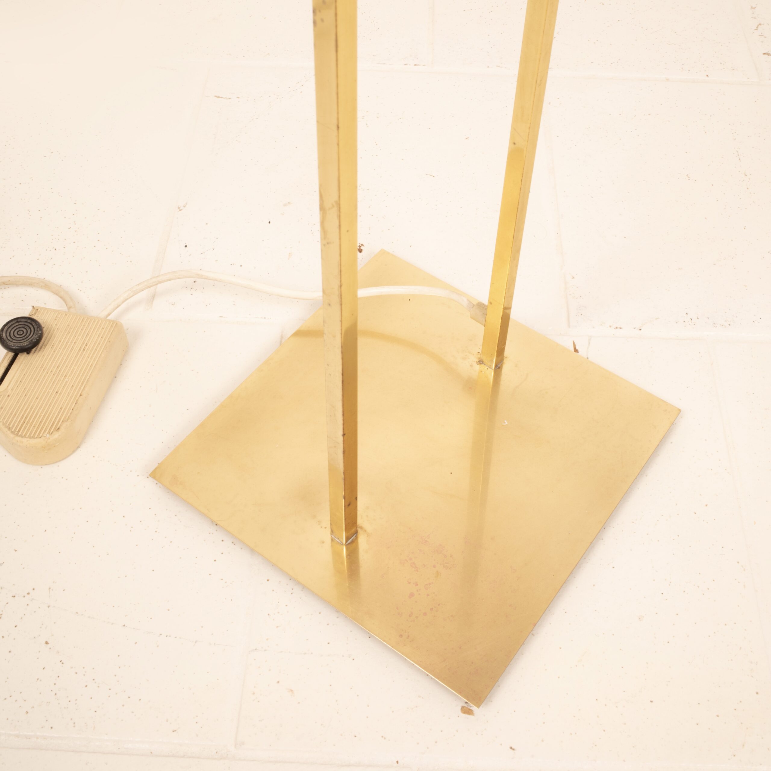 "Concord" floor lamp in solid brass by Marco Zotta