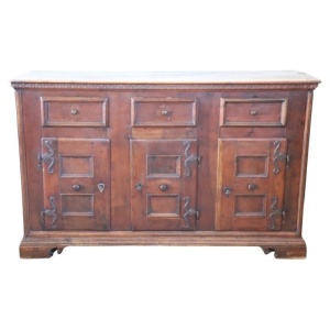 Antique Sideboard in Walnut, Late 17th Century
