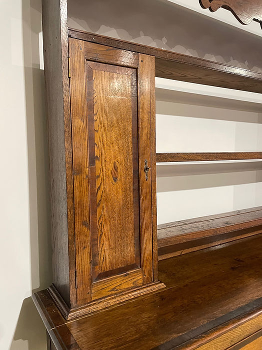 Antique Spicer of Pontesbury oak dresser with crossbanded mahogany