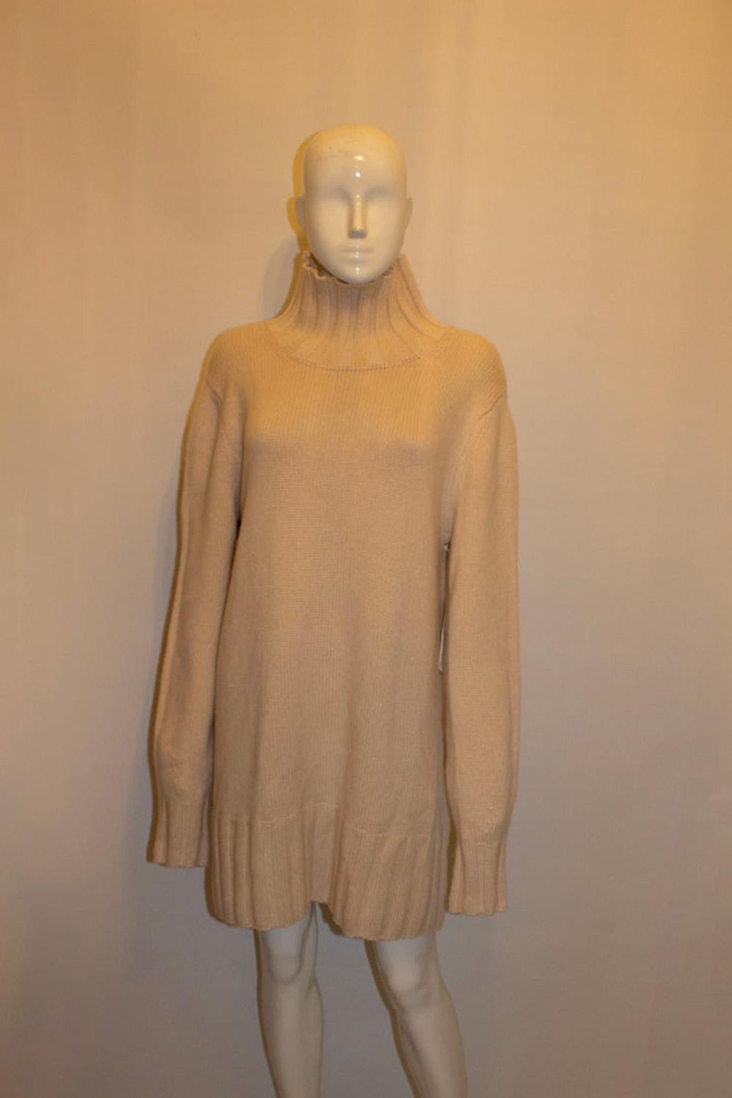 Khaite, Wonderful Cashmere Tunic /Jumper