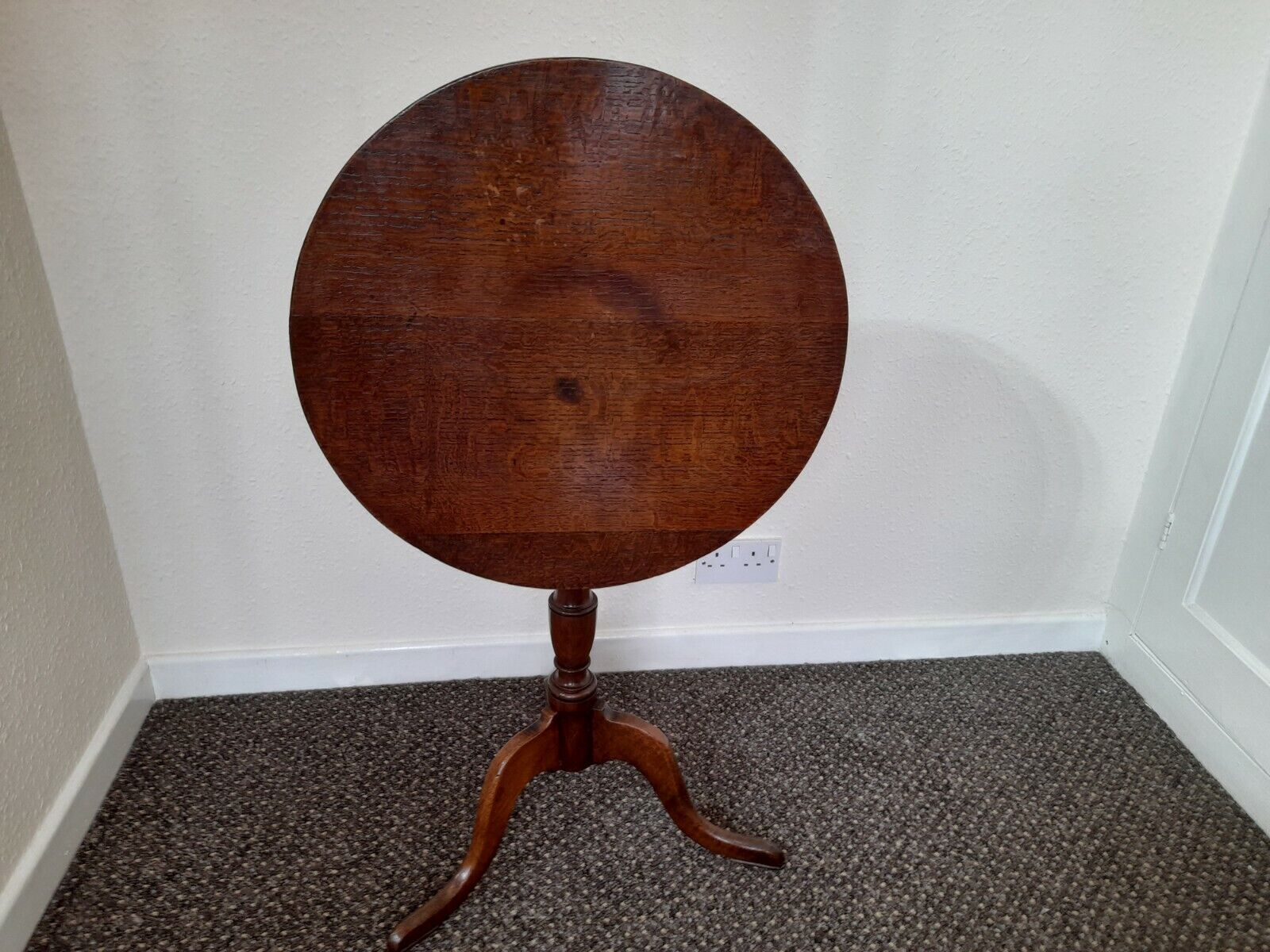 Fine Geo lll oak tilt top table of exceptional colour circa 1780