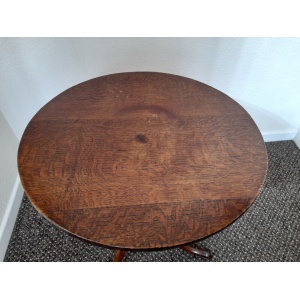 Fine Geo lll oak tilt top table of exceptional colour circa 1780
