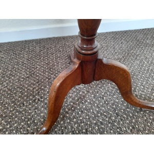 Fine Geo lll oak tilt top table of exceptional colour circa 1780