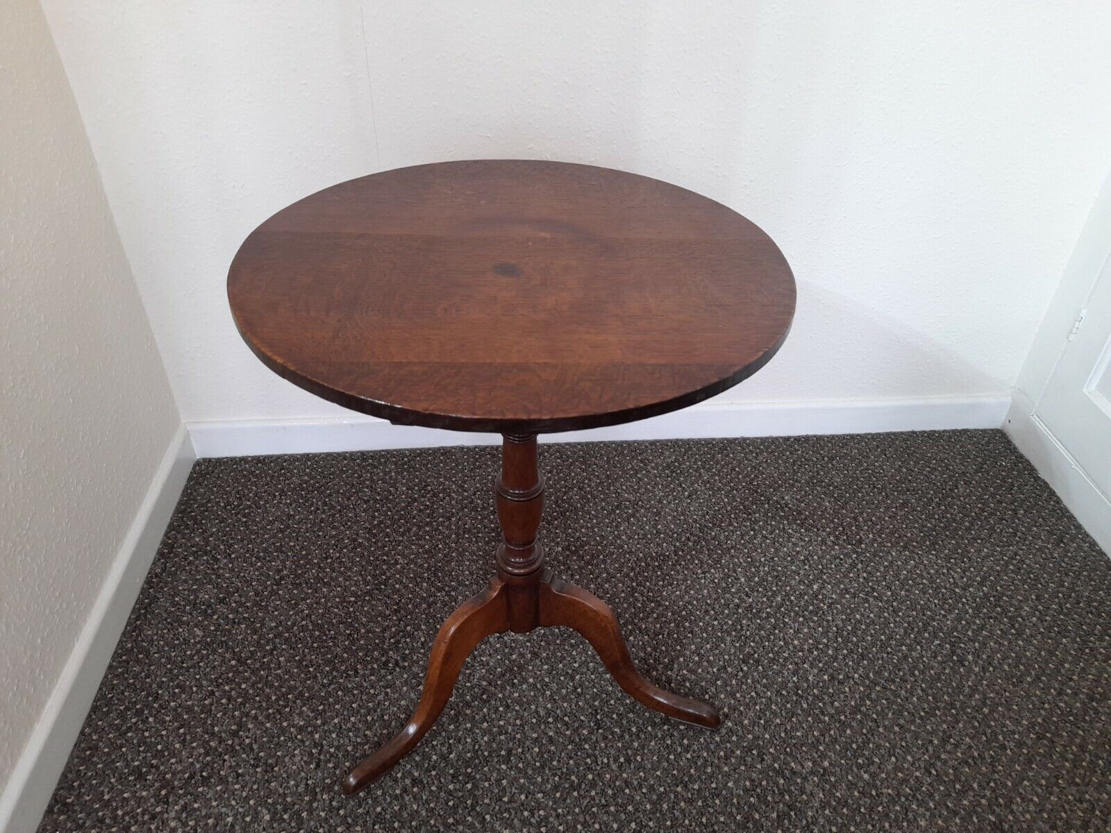 Fine Geo lll oak tilt top table of exceptional colour circa 1780
