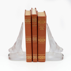 Pair of Art Decò Crystal Swallows Bookends by Lalique "Hirondelles" France 1980s