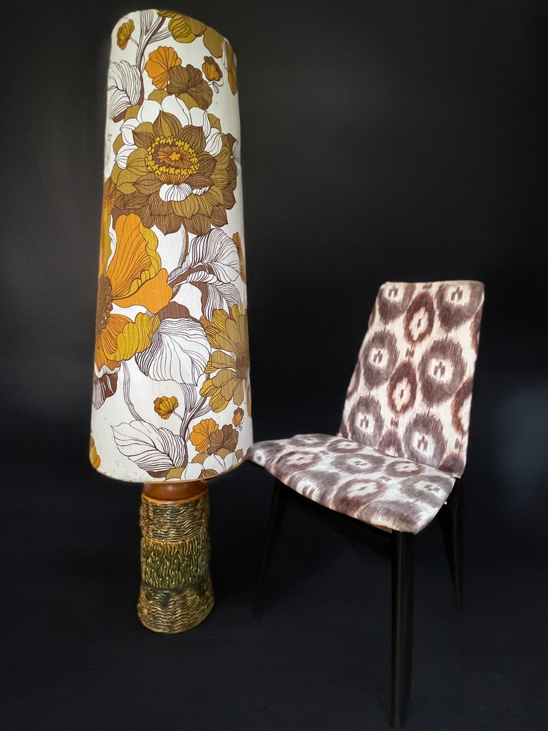 Stunning West German pottery floor lamp with original seventies large scale floral print lampshade