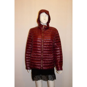 Kate Spade Burgundy Puffa Jacket with Hood in Collar