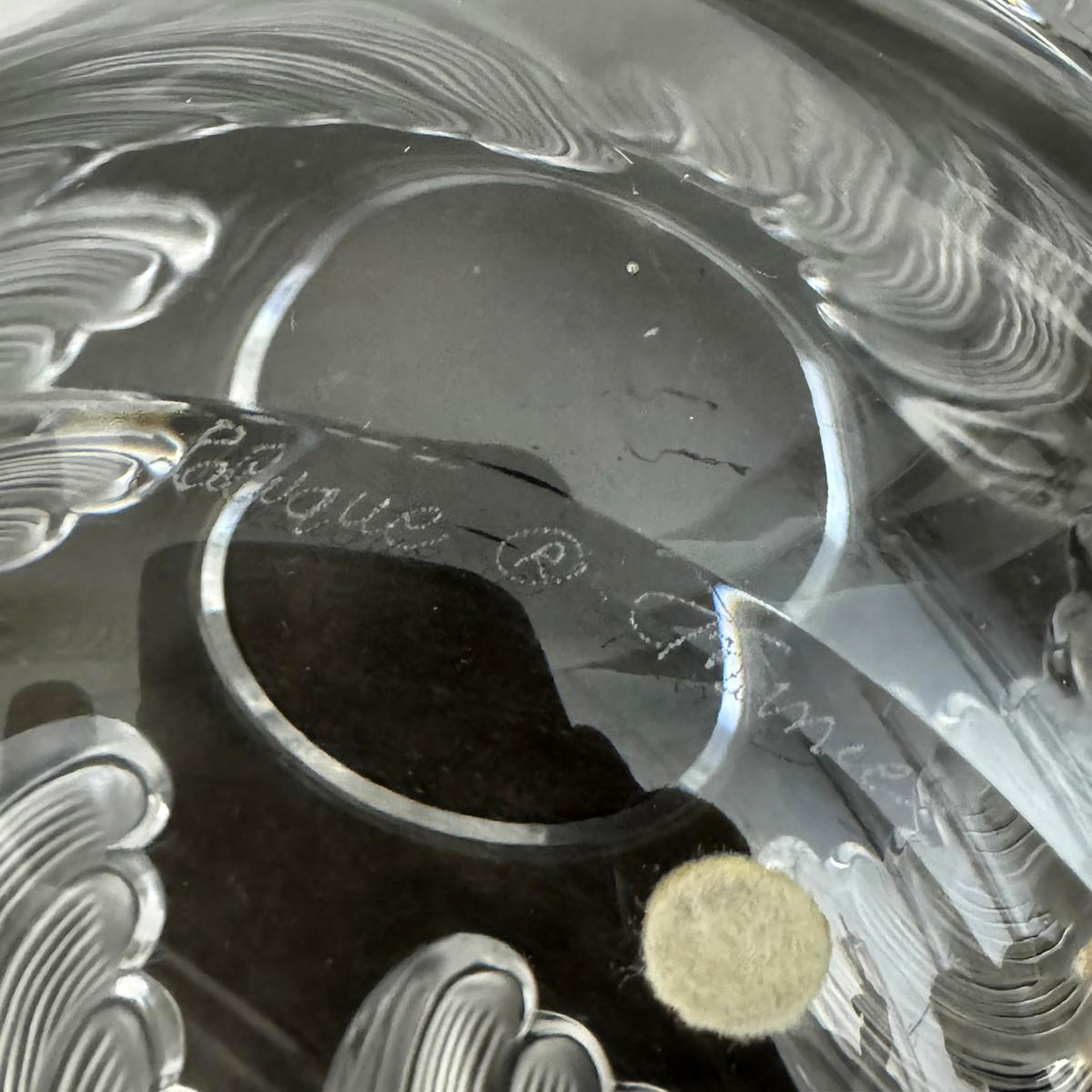 "Vagues" Art Decò Crystal Vase Signed Lalique, France 1960s