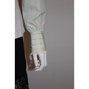 Ralph Lauren , Pretty vintage shirt with lace trim