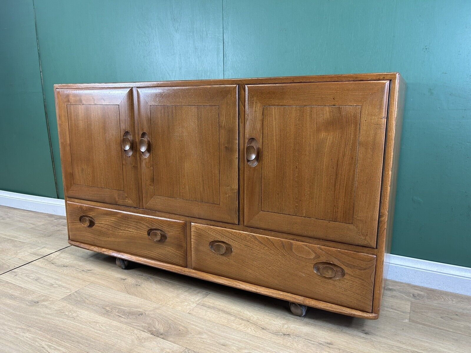 Elm ERCOL 429 Sideboard