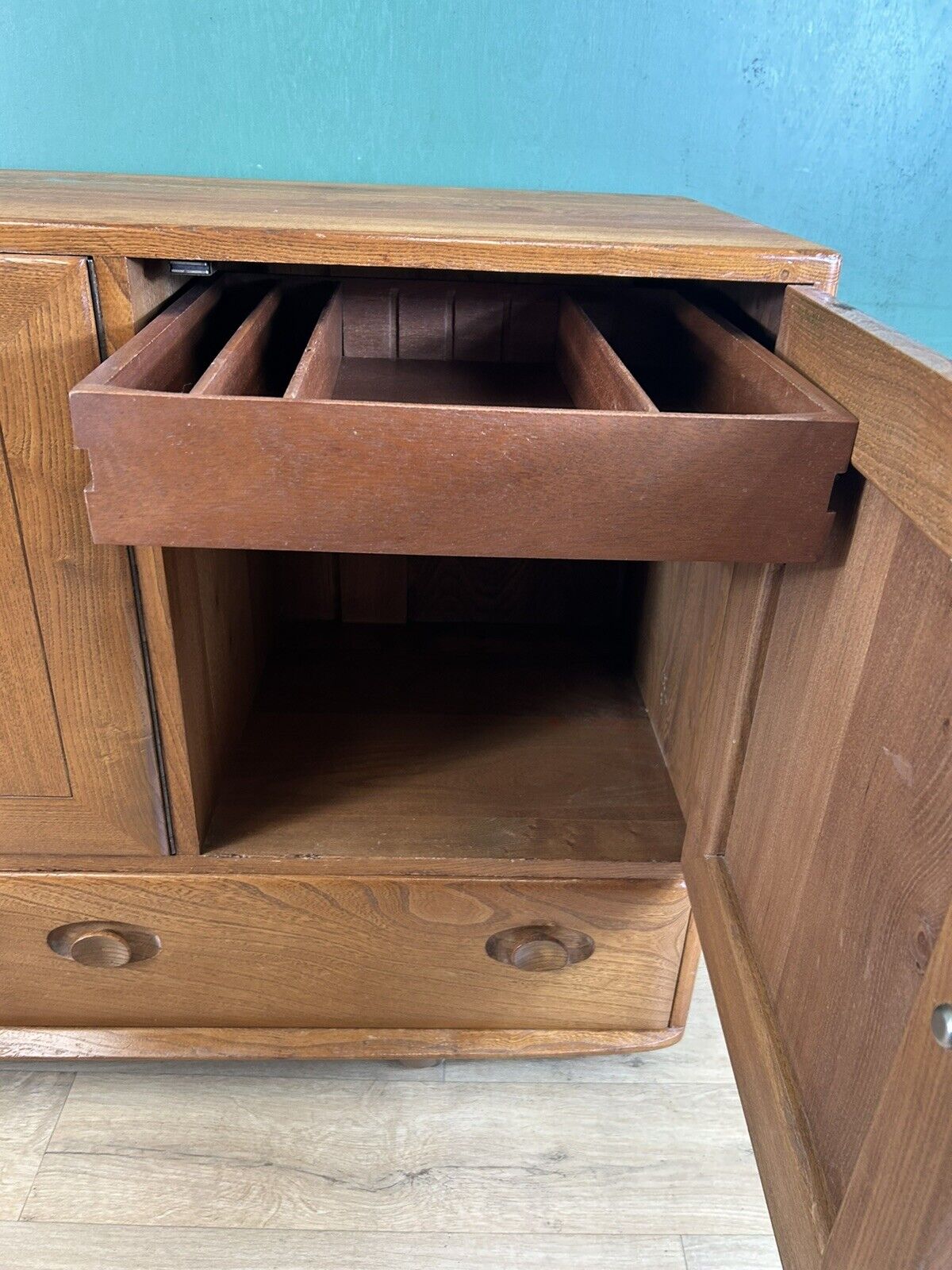 Elm ERCOL 429 Sideboard