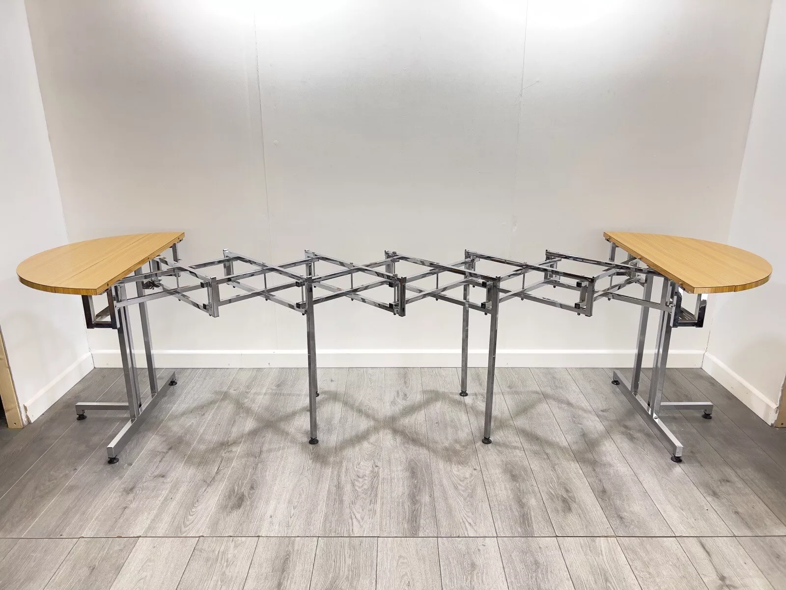 Torrens et Fils, Impressive Vintage Extending Dining Table (2 - 12 People)