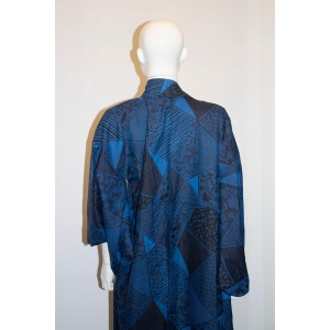 Vintage Blue Kimono with unusual Sparkle Detail