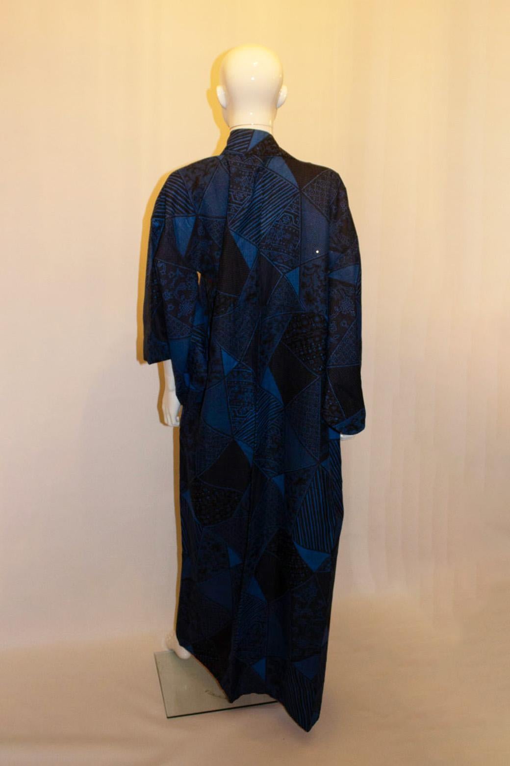 Vintage Blue Kimono with unusual Sparkle Detail