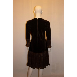 Vintage Brown Velvet Party Dress with Drop Waist