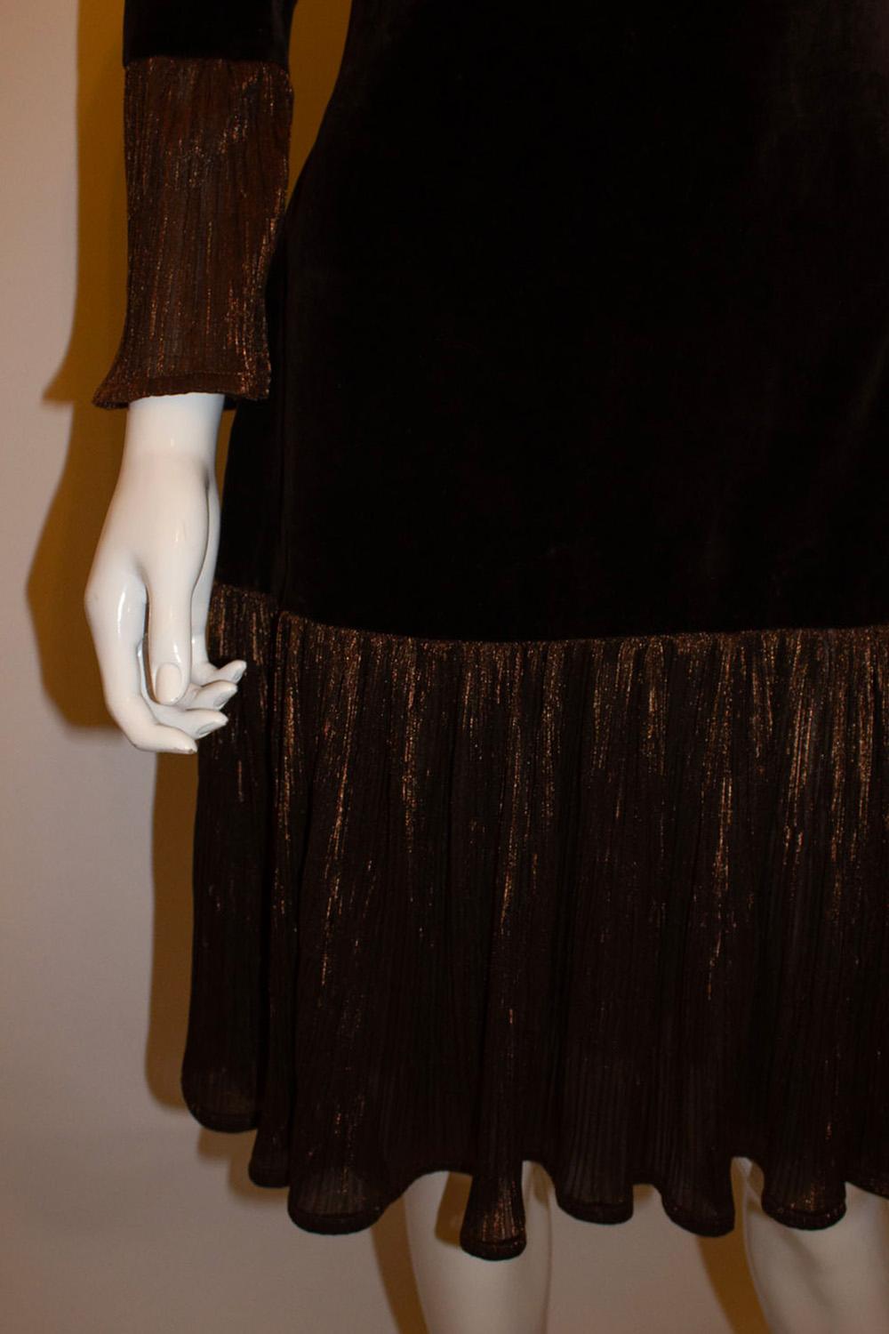 Vintage Brown Velvet Party Dress with Drop Waist