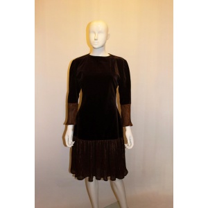Vintage Brown Velvet Party Dress with Drop Waist