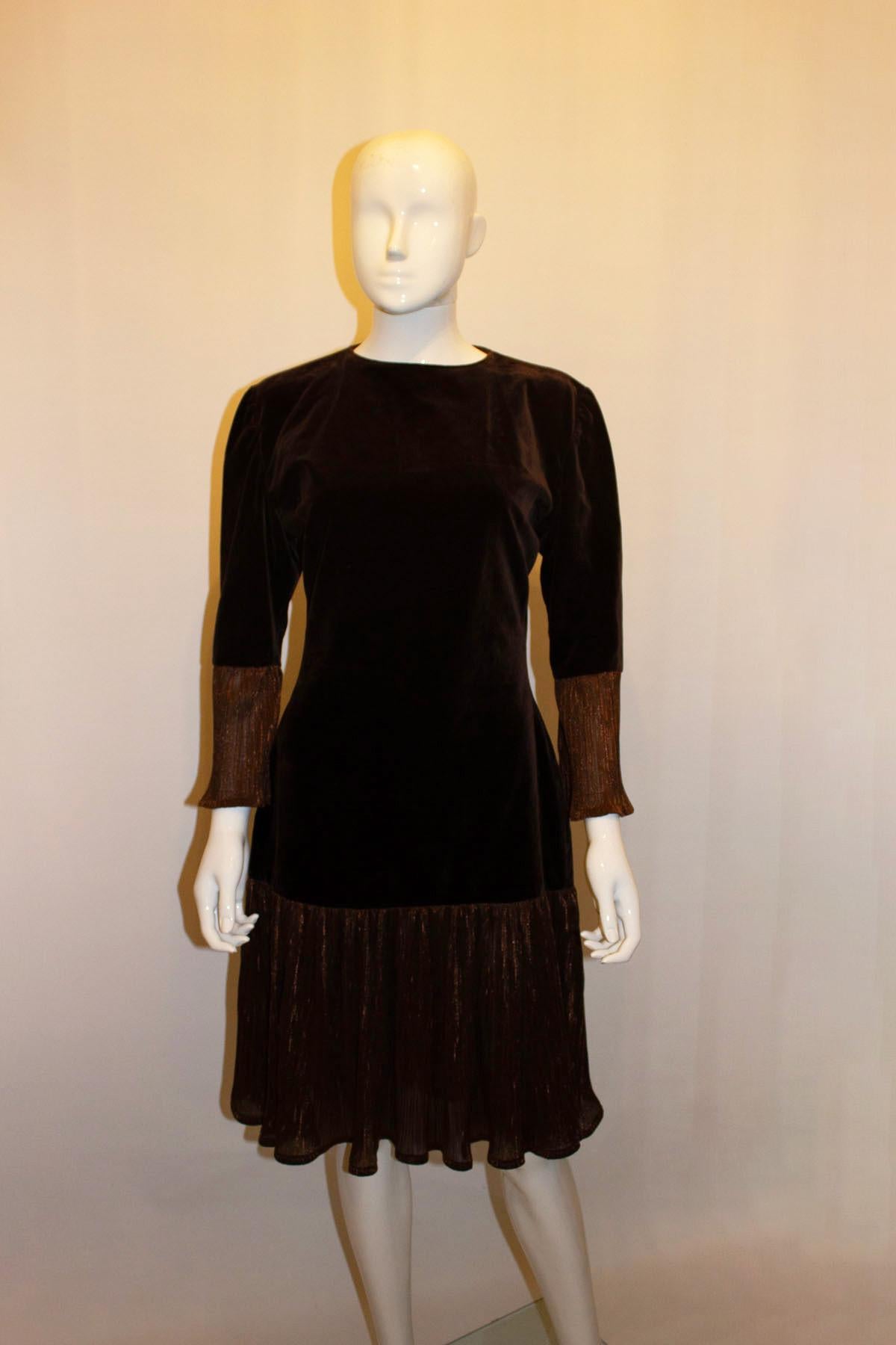 Vintage Brown Velvet Party Dress with Drop Waist
