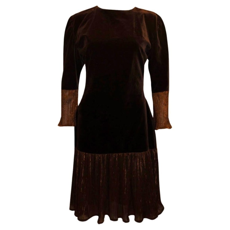 Vintage Brown Velvet Party Dress with Drop Waist