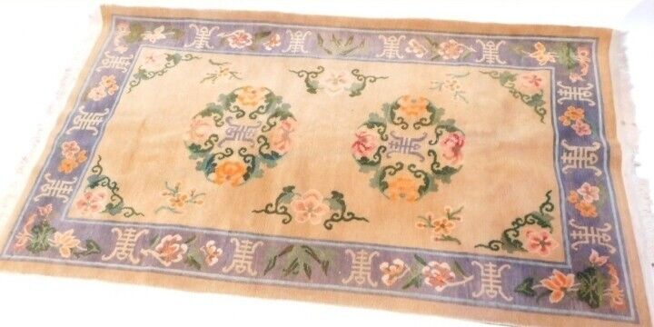 Vintage Chinese Wool Rug Mid 20th Century 208 cm x 115 cm