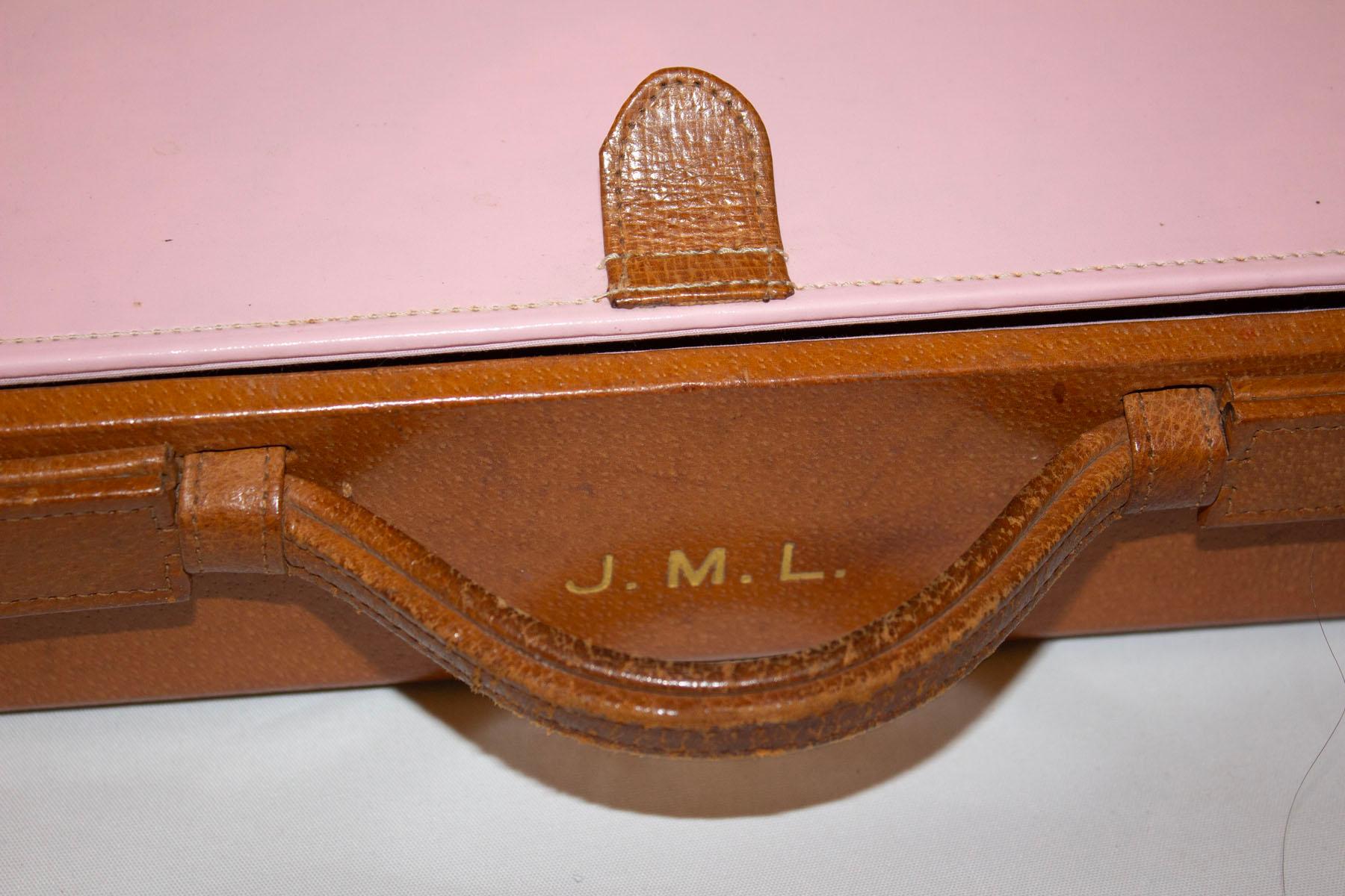 Vintage Elizabeth Arden Leather Beauty Case.