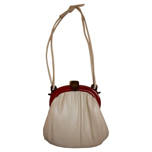 Wonderful Vintage Leather Bag with Beautiful Frame and Clasp