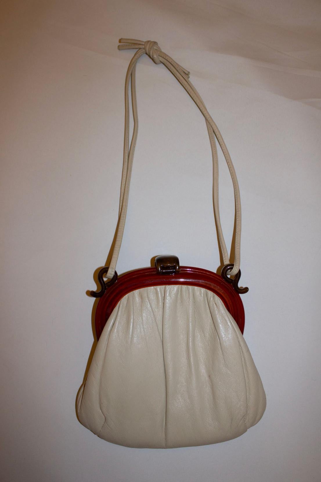 Wonderful Vintage Leather Bag with Beautiful Frame and Clasp