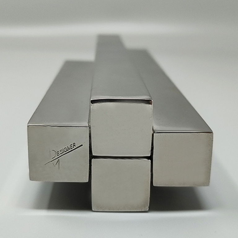 1970s Astonishing Space Age Vase by Designer M. Made In italy - Image 8