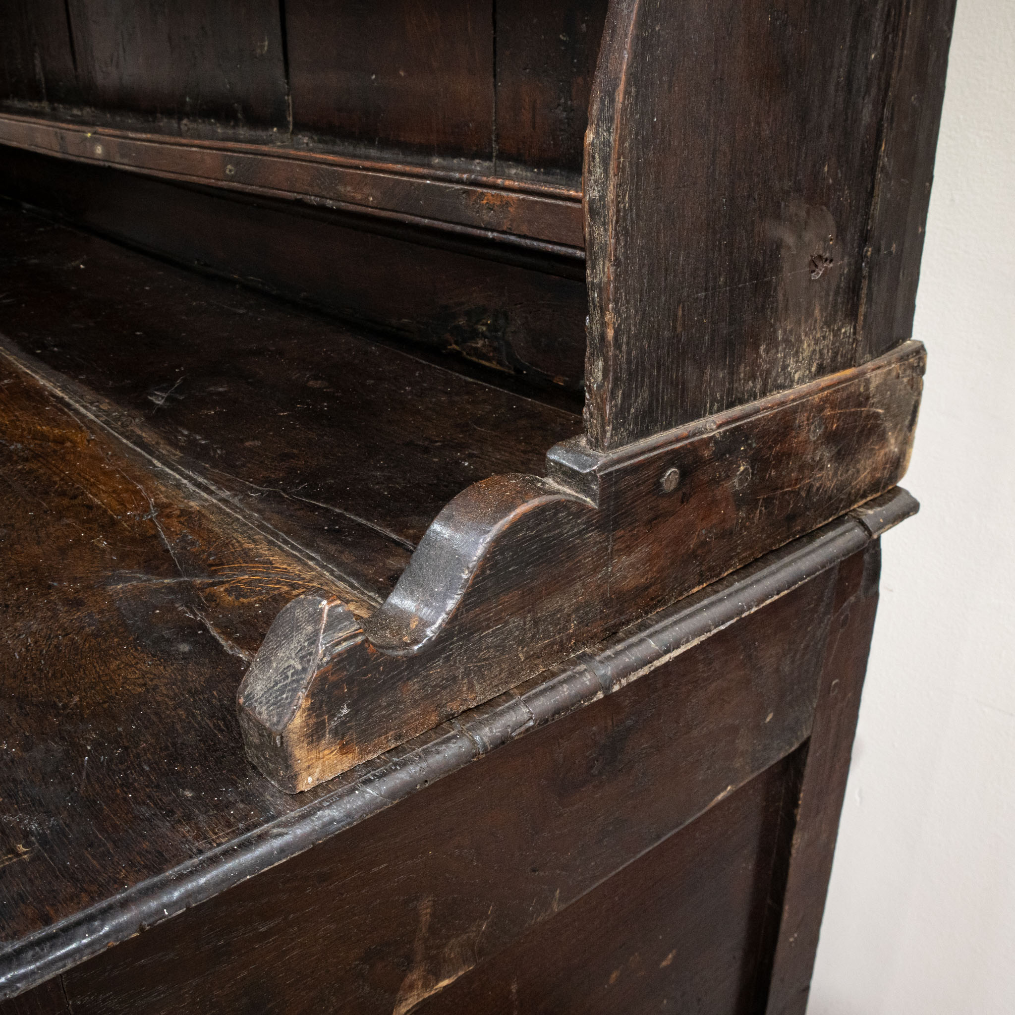 18th Century Oak Dresser with Plate Rack
