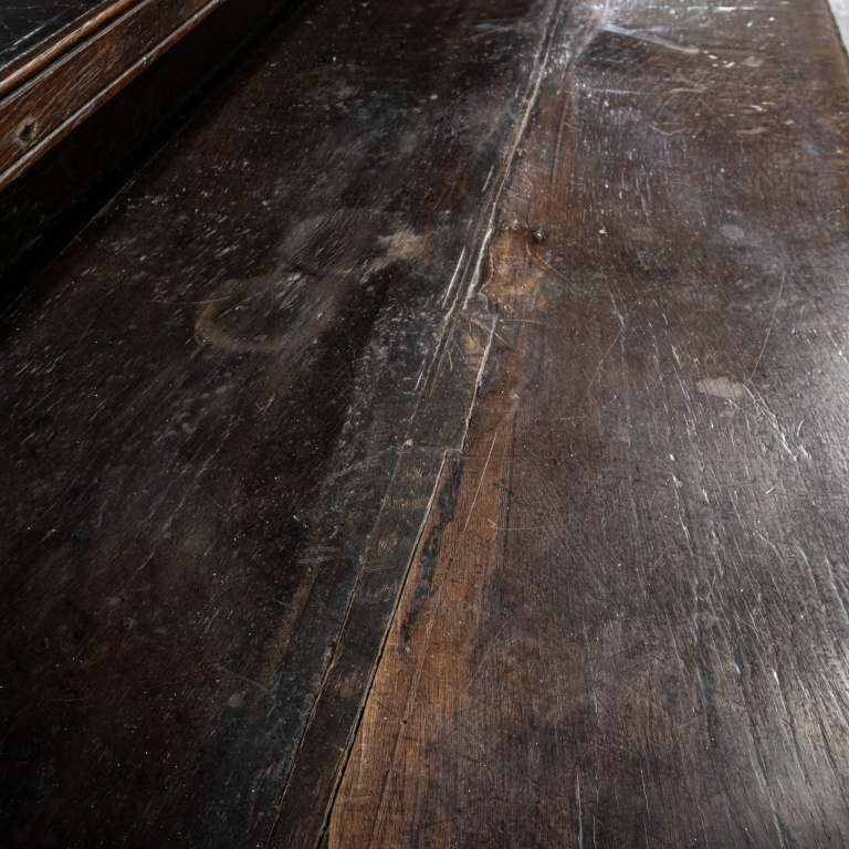 18th Century Oak Dresser with Plate Rack - Image 4