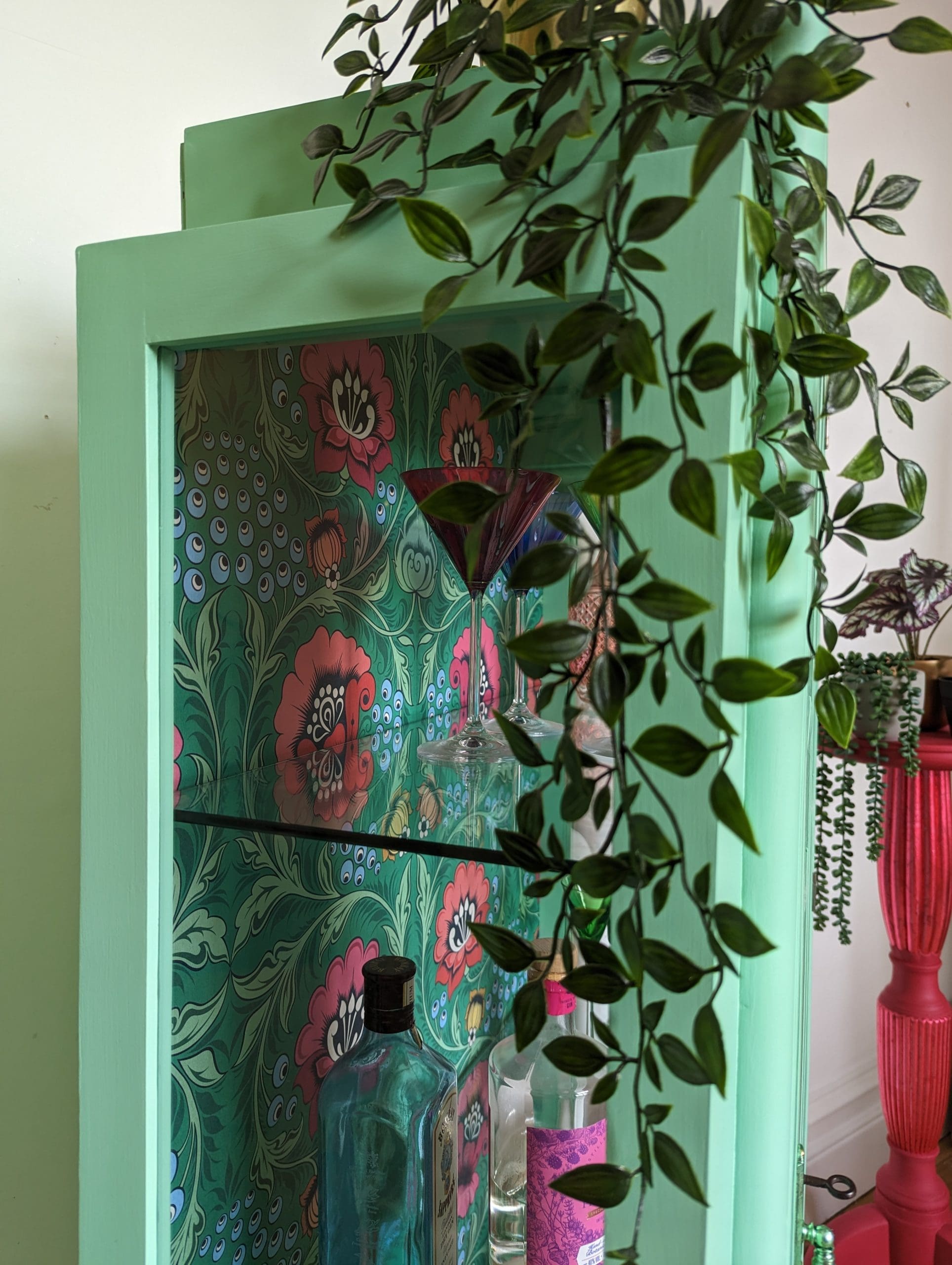 Alice | Pistachio Green Display Cabinet