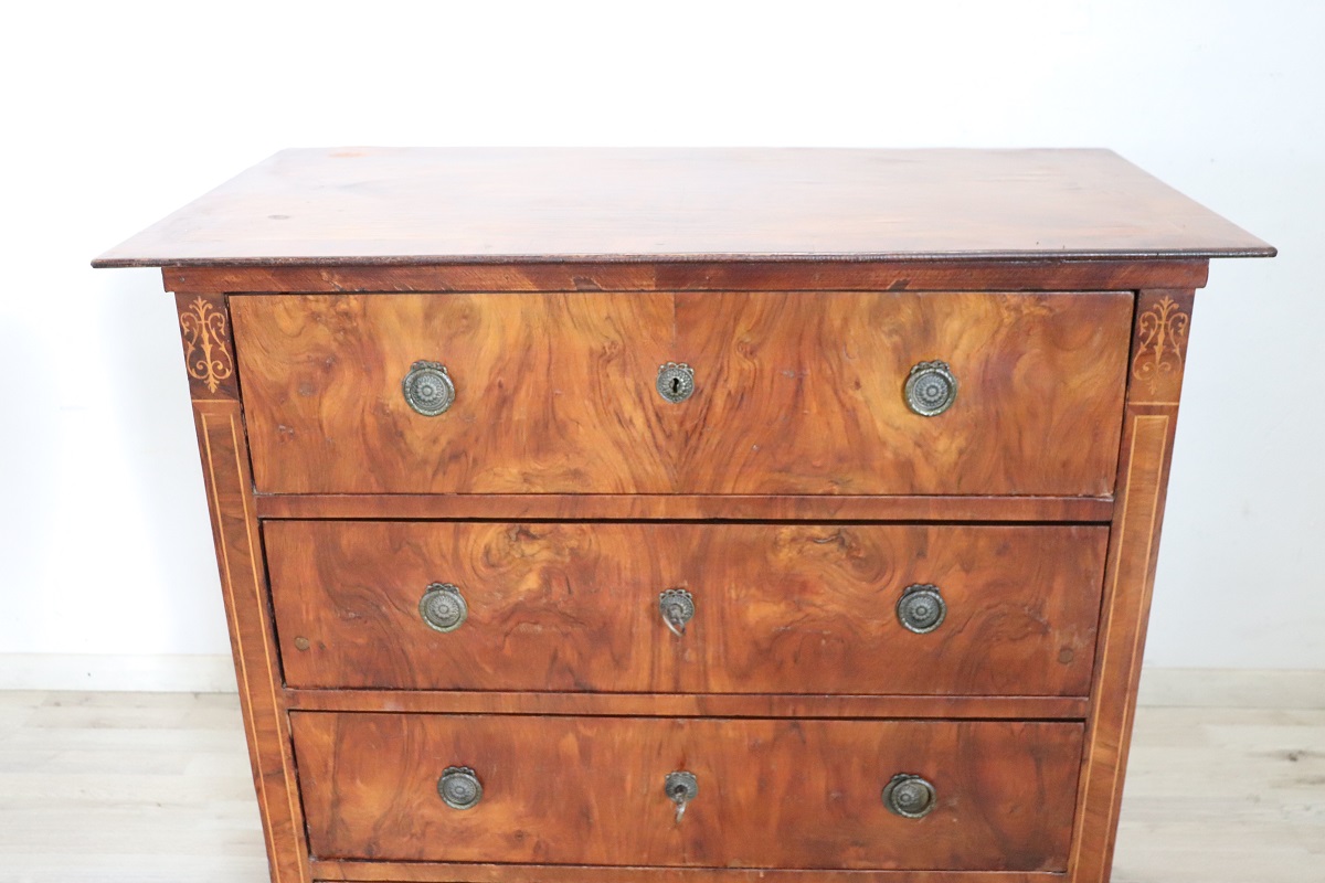 Antique Chest of Drawers in Walnut, Late 19th Century