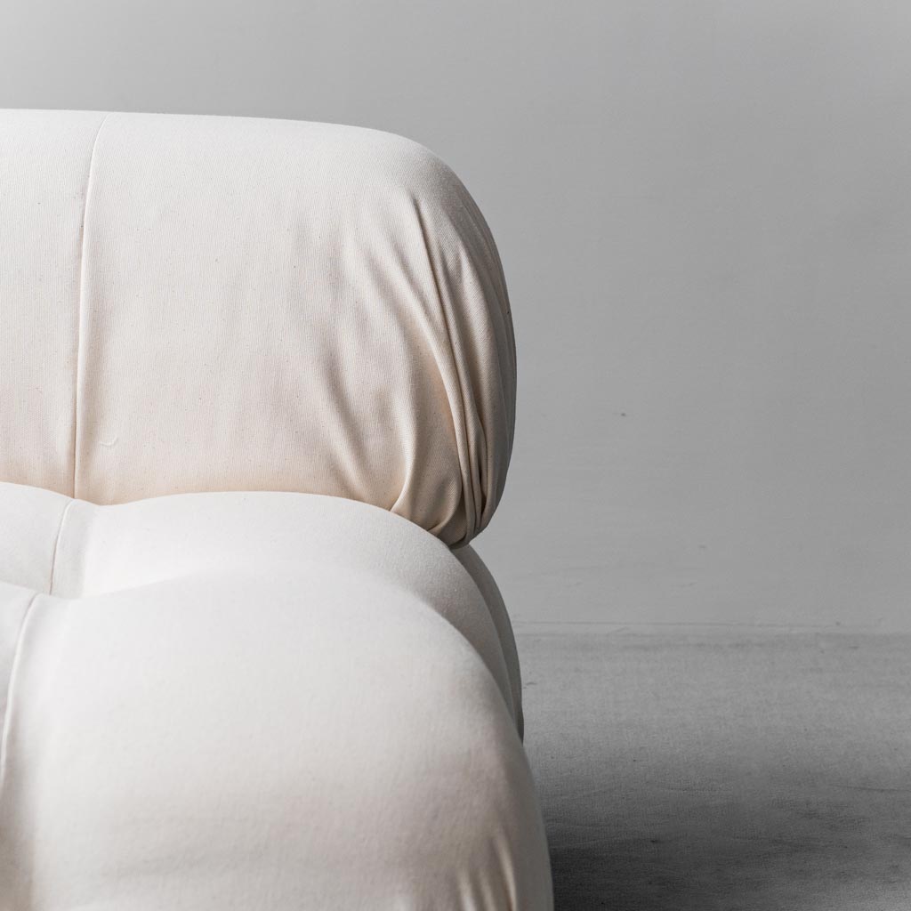 Chameleonda White Cotton Armchair M. Bellini B&B 70's Modern Vintage