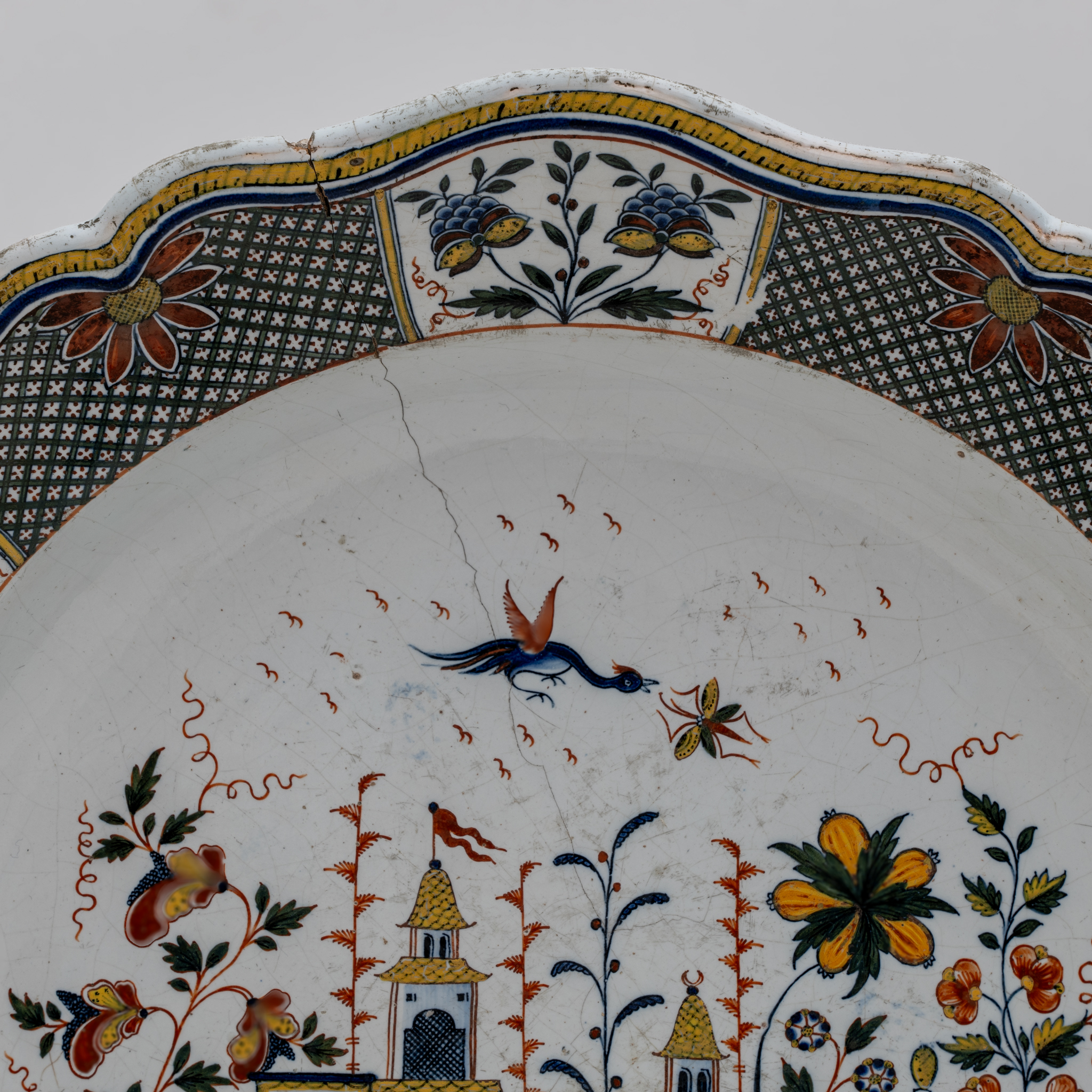 Big Dish. France, Rouen, Manufactory of Jean-Baptiste Guillibaud, around 1730