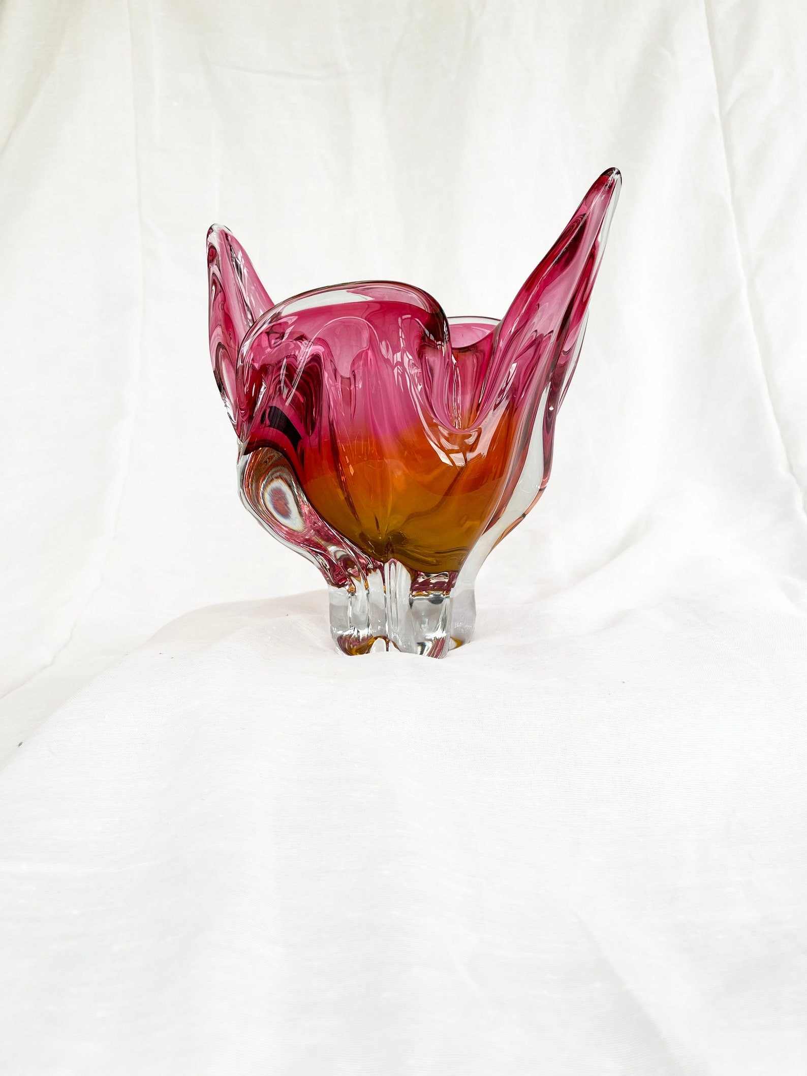 Absolutely stunning large sommerso art glass centrepiece/bowl by Josef Hospodka - Chribska. circa 1960