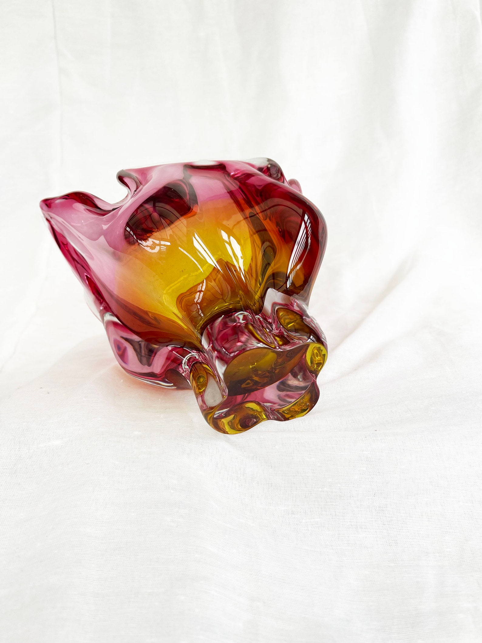Absolutely stunning large sommerso art glass centrepiece/bowl by Josef Hospodka - Chribska. circa 1960