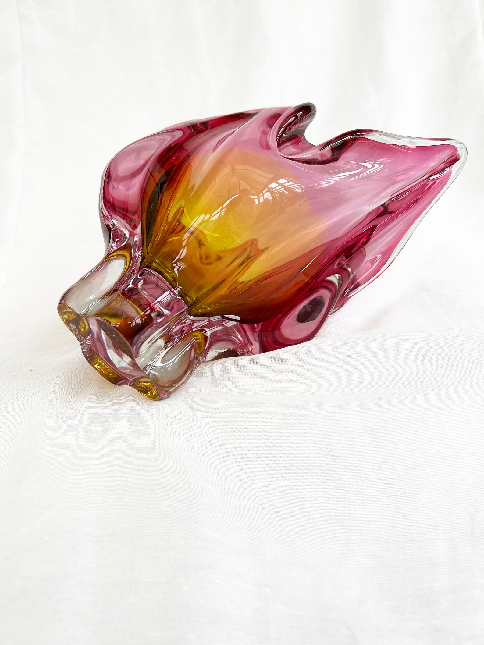 Absolutely stunning large sommerso art glass centrepiece/bowl by Josef Hospodka - Chribska. circa 1960