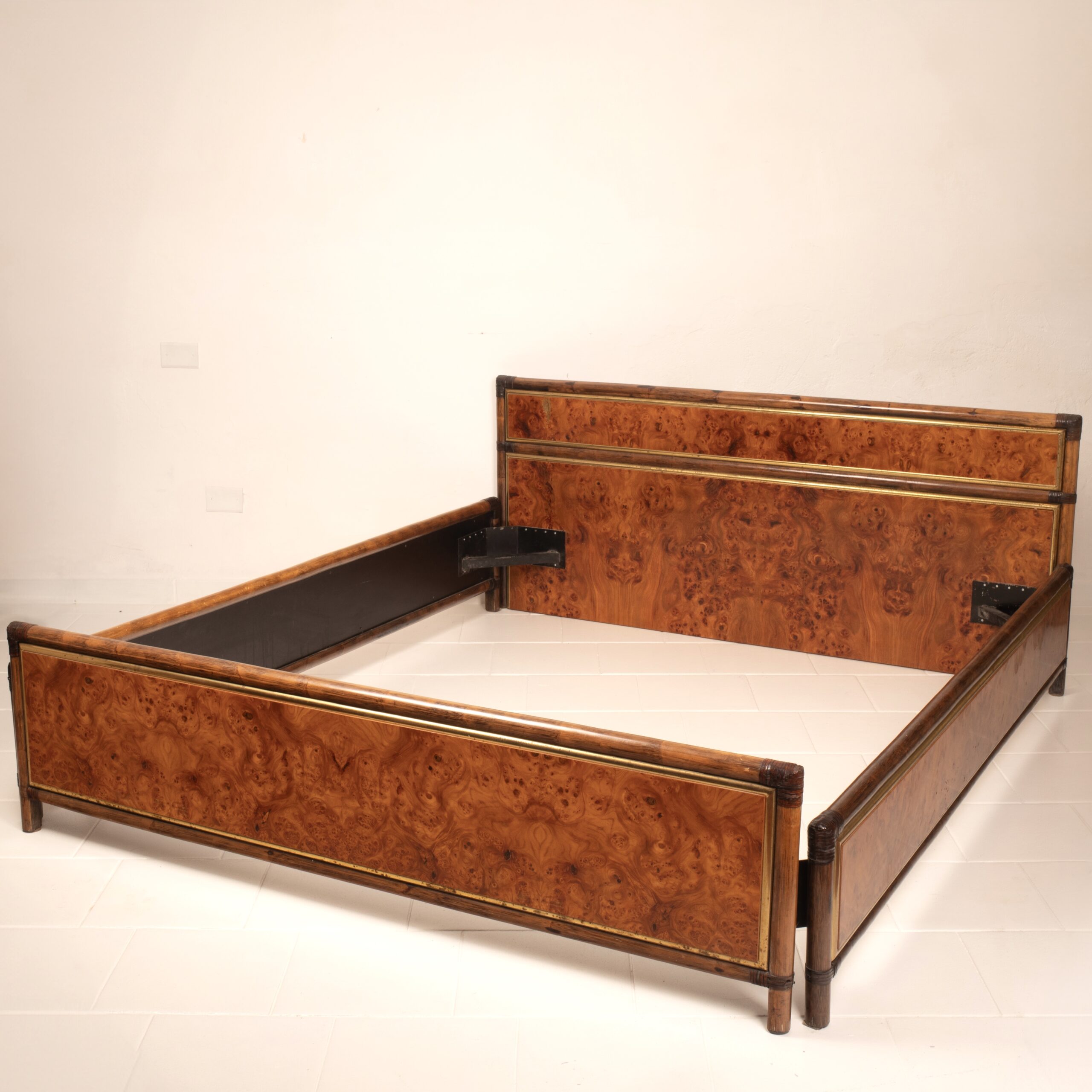 "Marango" Bed by Alberto Smania for Smania Studio Interni