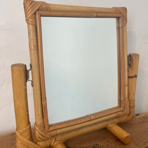Vintage Stylish Bamboo Make Up Retro Boohoo Mirror