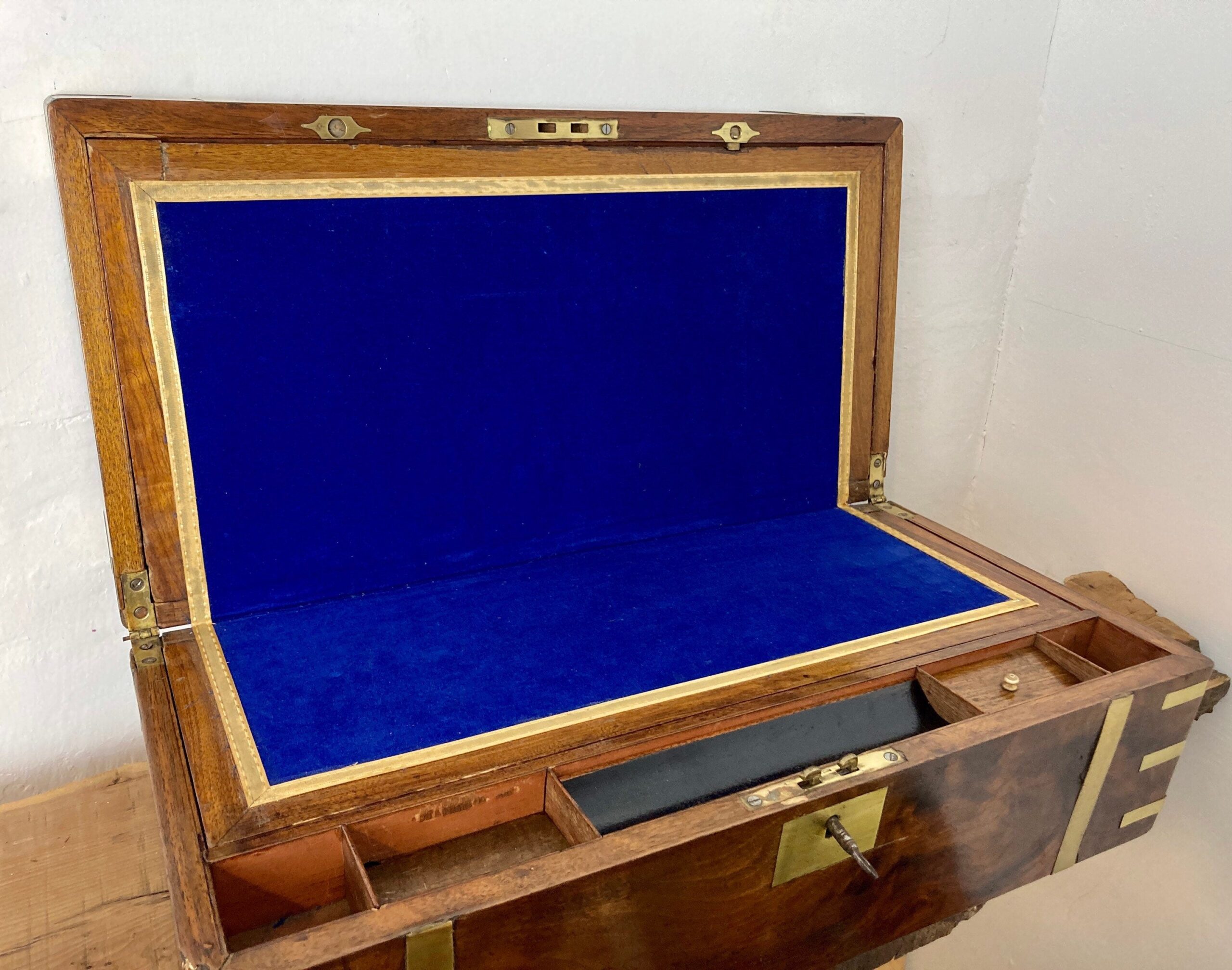 Beautiful Antique Victorian 19th Century Writing Slope With Key