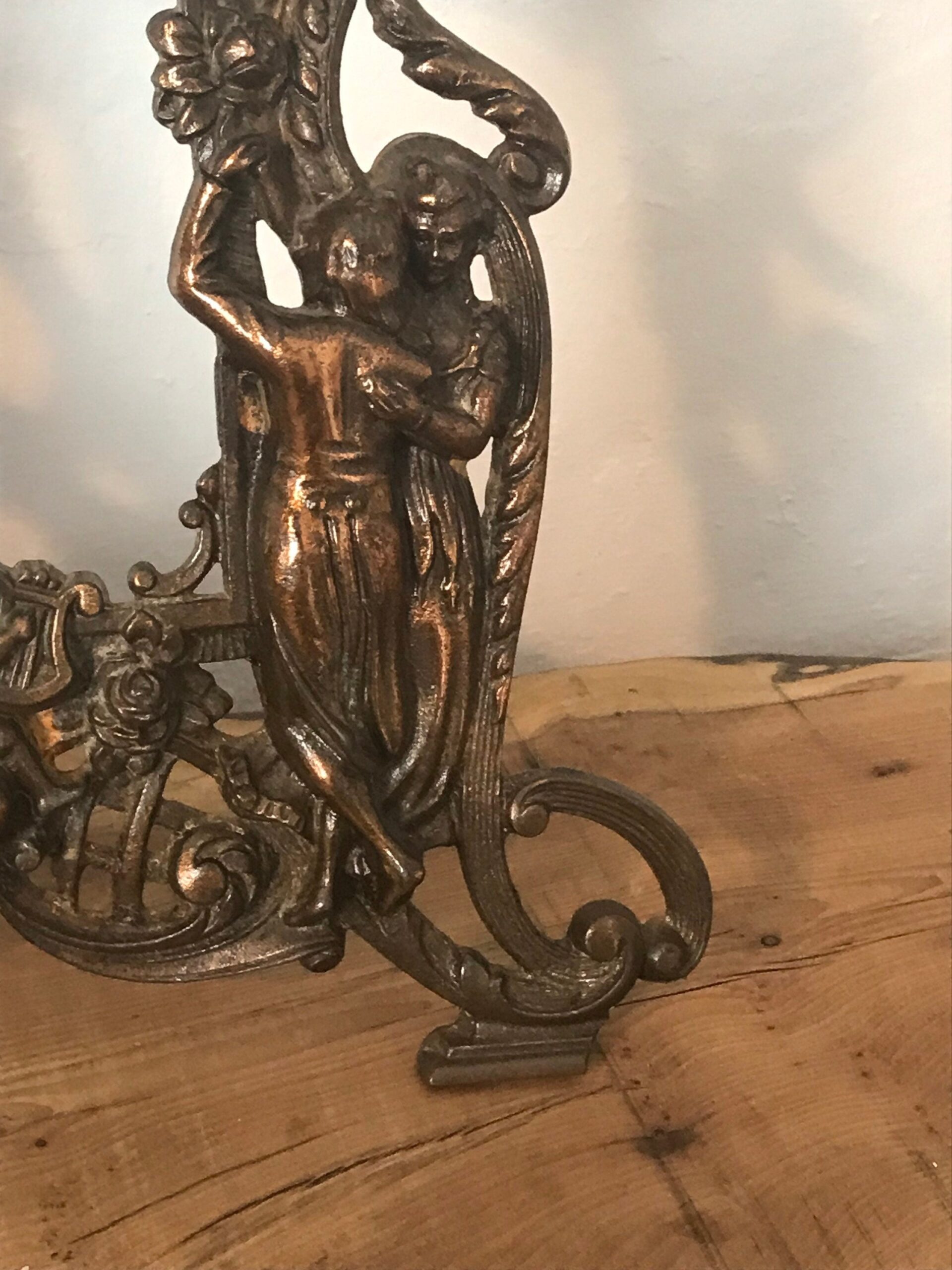 Beautiful 19th Century Victorian Classical Picture Frame