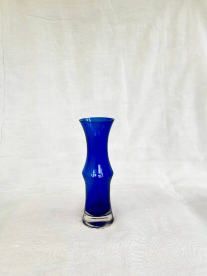 Mid century cobalt blue Riihimaki Riihimaen Lasy Oy Glass Vase 1970 - Image 6