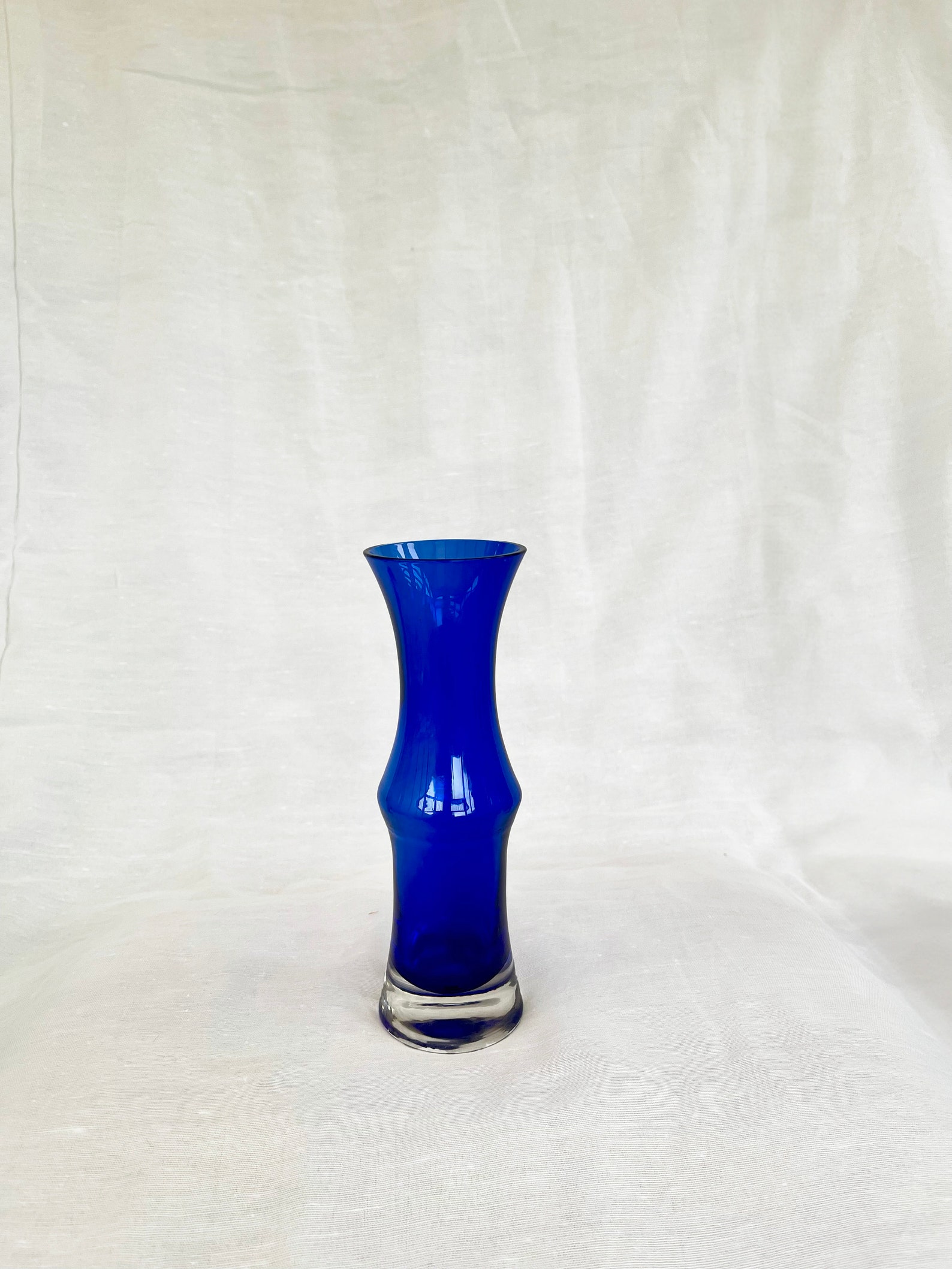 Mid century cobalt blue Riihimaki Riihimaen Lasy Oy Glass Vase 1970