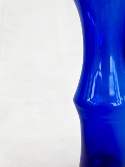 Mid century cobalt blue Riihimaki Riihimaen Lasy Oy Glass Vase 1970 - Image 9