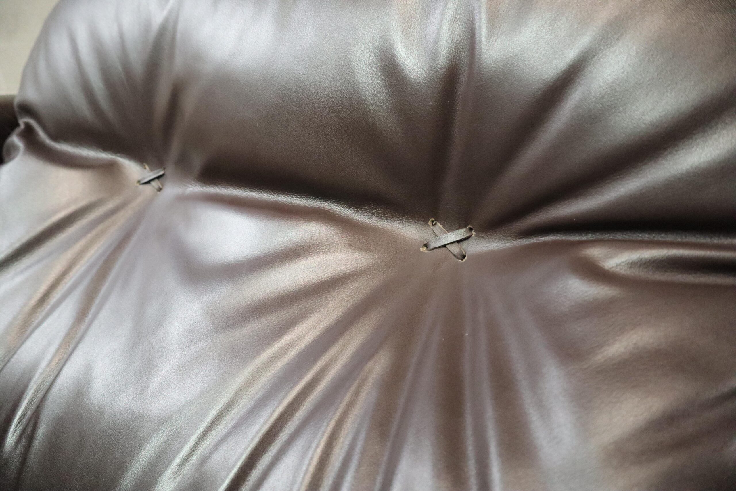Pair of De Sede DS-101 leather lounge chairs