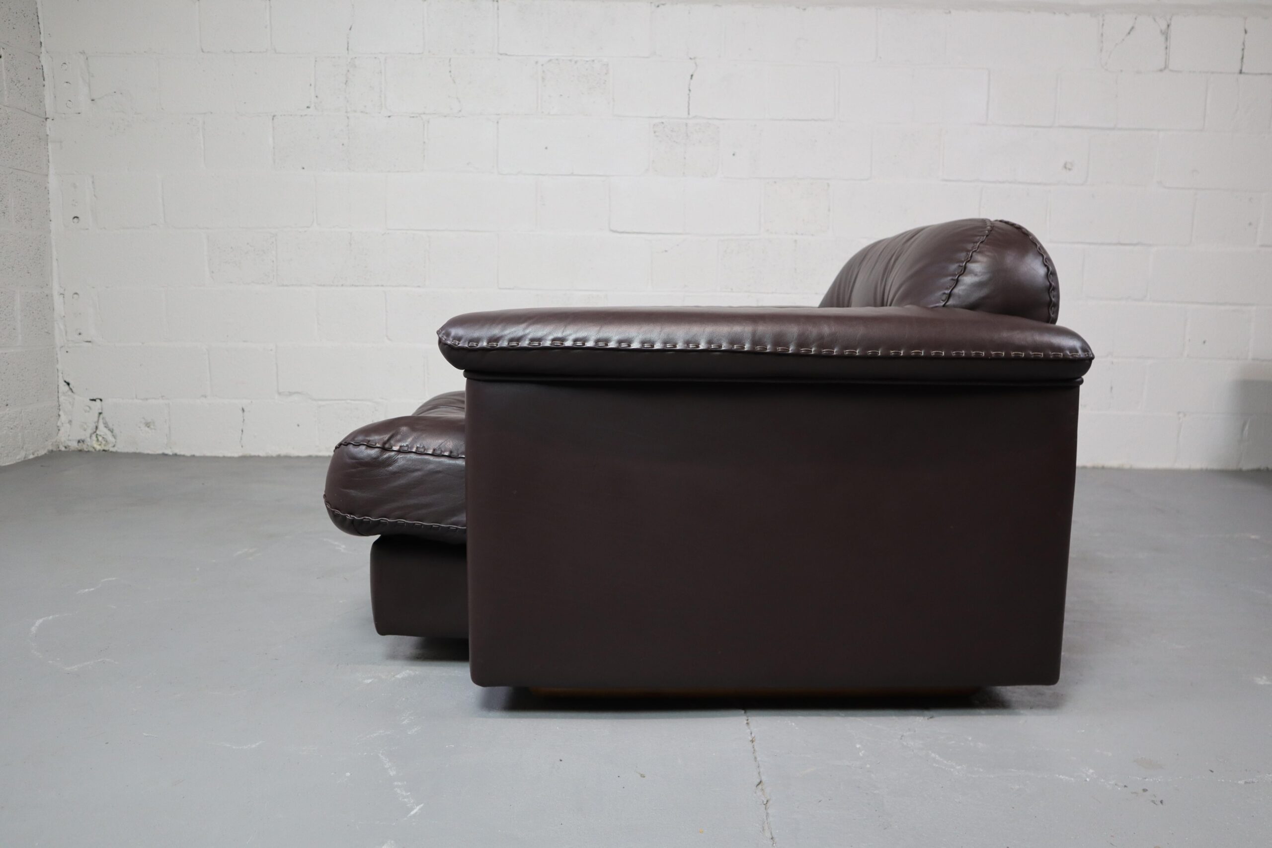 Pair of De Sede DS-101 leather lounge chairs