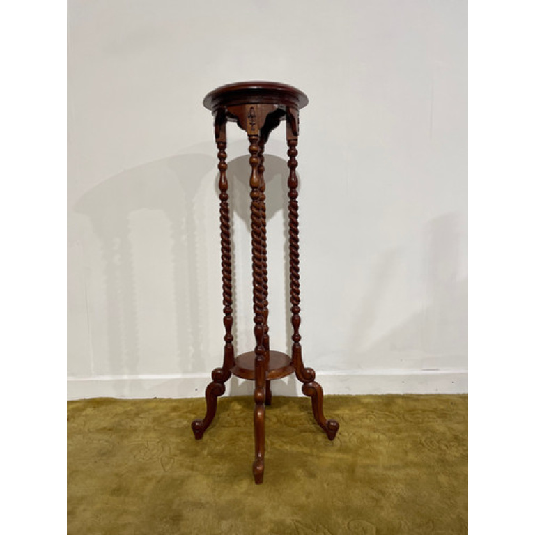 Reproduction mahogany Jardiniere